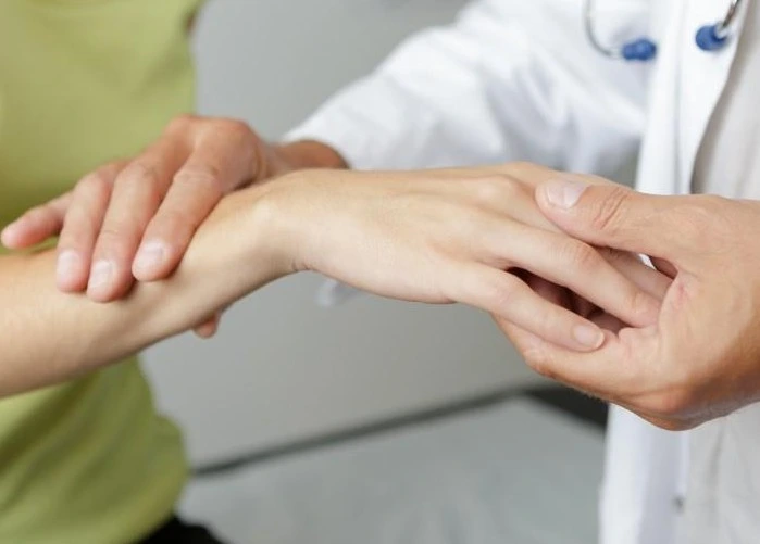 Can a Chiropractor treat my carpal tunnel syndrome