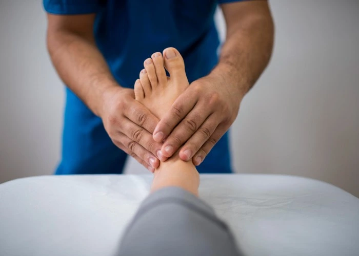 Chiropractic-Ankle-Adjustment