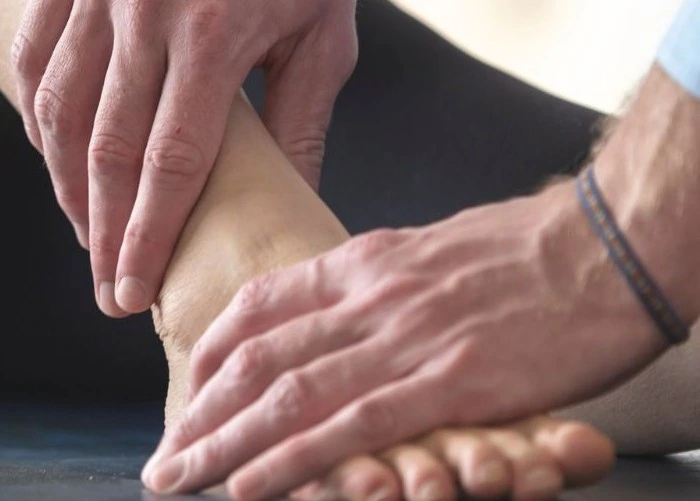 chiropractic-ankle-pain