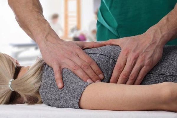 chiropractor and back pain